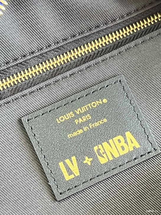 VUITTON DOPP LOUIS KIT 0725
